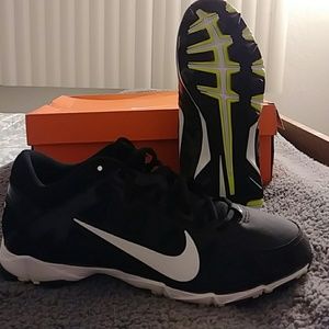 NWOT Nike hyper diamond keystone